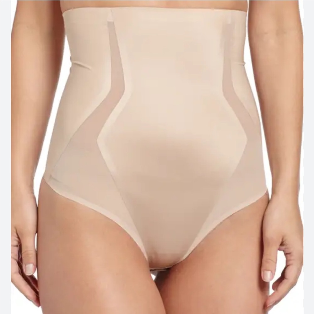 Spanx Haute Contour High-Waisted Thong Shaper Size Small